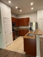 3712 Avalon Park E Blvd, Unit Avalon Park in Orlando, FL - Foto de edificio - Building Photo