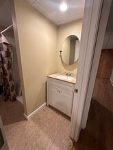 67 Russell St, Unit 2 Bedroom In-Law in Peabody, MA - Building Photo - Building Photo