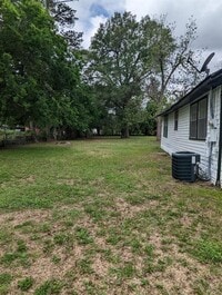 5605 Lavender St photo'