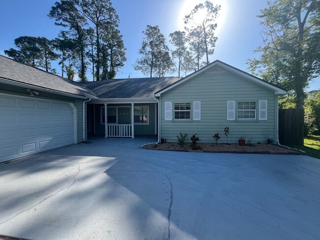 10 Bradmore Ln in Palm Coast, FL - Building Photo - Building Photo