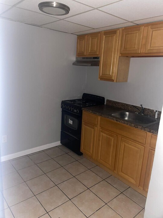 65 Harper Ave in Irvington, NJ - Building Photo