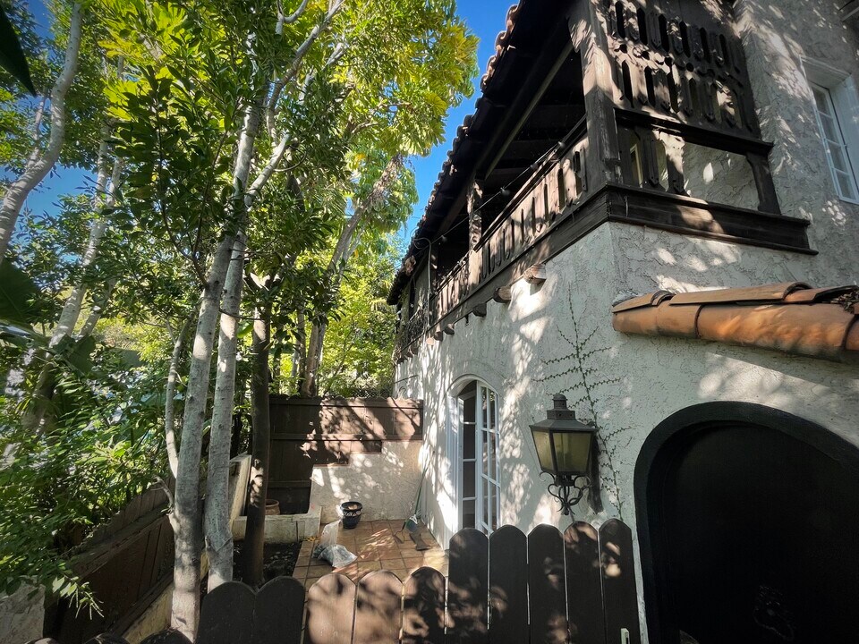 1132 Cory Ave, Unit 1132 Cory Ave in West Hollywood, CA - Building Photo