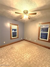 160 10th St in Wellsburg, WV - Building Photo - Building Photo