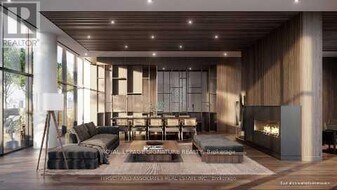 55 Charles St E in Toronto, ON - Building Photo