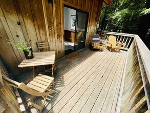 75 Fern Rd in Pescadero, CA - Building Photo - Building Photo