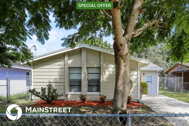 property at 5819 W Amelia St
