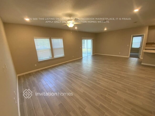 2571 Laylas Wy in Jacksonville, FL - Foto de edificio - Building Photo