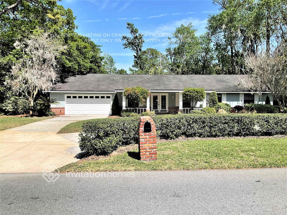 2257 The Woods Dr in Jacksonville, FL - Building Photo