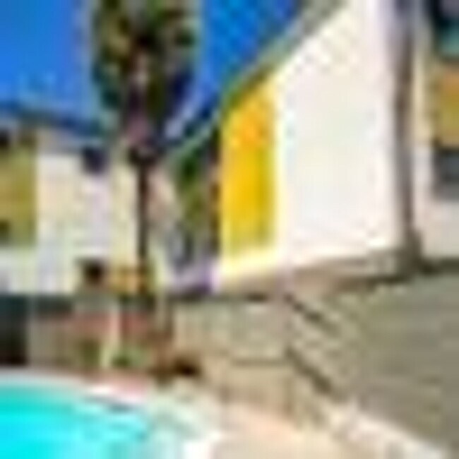 Tropics Apartments in Seattle, WA - Building Photo - Floor Plan