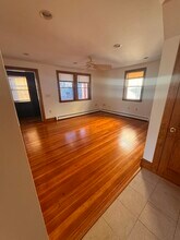 26 Rockwell Ave in Medford, MA - Building Photo - Building Photo