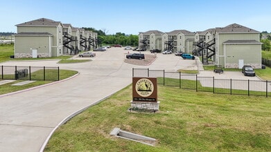 Creekside Haven in Montgomery, TX - Building Photo - Building Photo