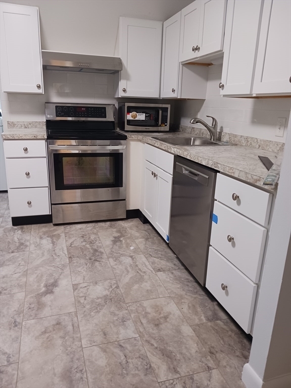 property at 160 Turner Rd