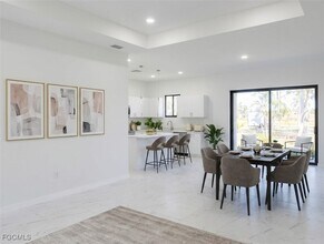 1027 Kismet Pkwy W in Cape Coral, FL - Building Photo - Building Photo