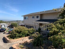 251 Amador Ave, Unit 251A in San Bruno, CA - Building Photo