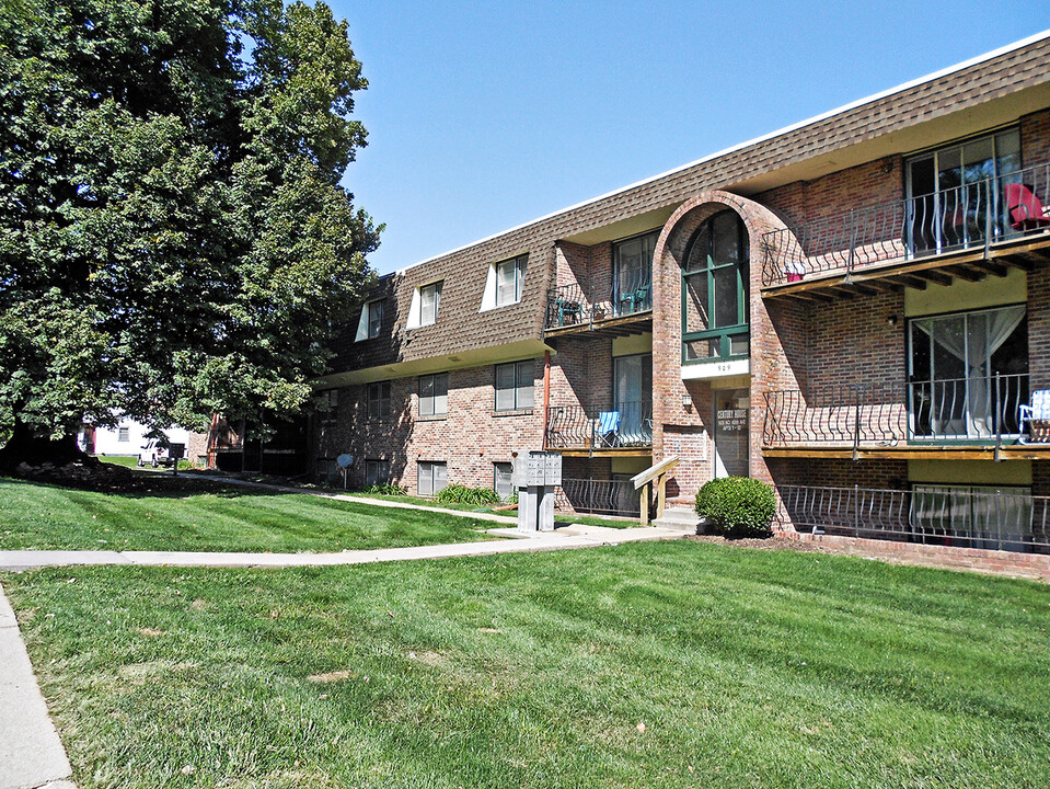 Century House in Omaha, NE - Foto de edificio