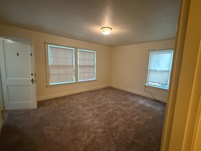 118 1/2 Kennedy Ave in Louisville, KY - Building Photo - Building Photo