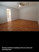 1126 E Brompton Dr in Pearland, TX - Building Photo - Building Photo