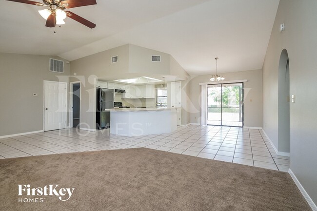 3325 SW 6th Ave in Cape Coral, FL - Building Photo - Building Photo