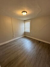 321 N 10th St in Darby, PA - Building Photo - Building Photo