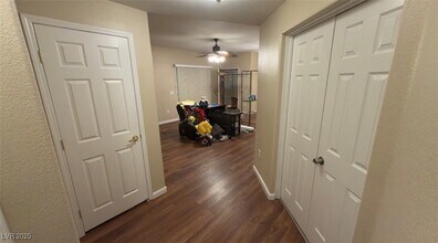 10125 Cedar Key Ave in Las Vegas, NV - Building Photo - Building Photo