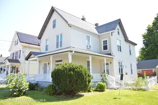 76 Grand St in Kingston, NY - Building Photo
