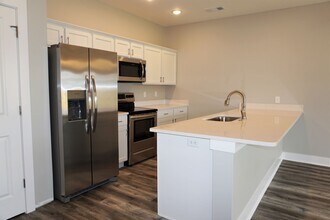 3604 Red Maple Wy in Jonesboro, AR - Building Photo - Building Photo