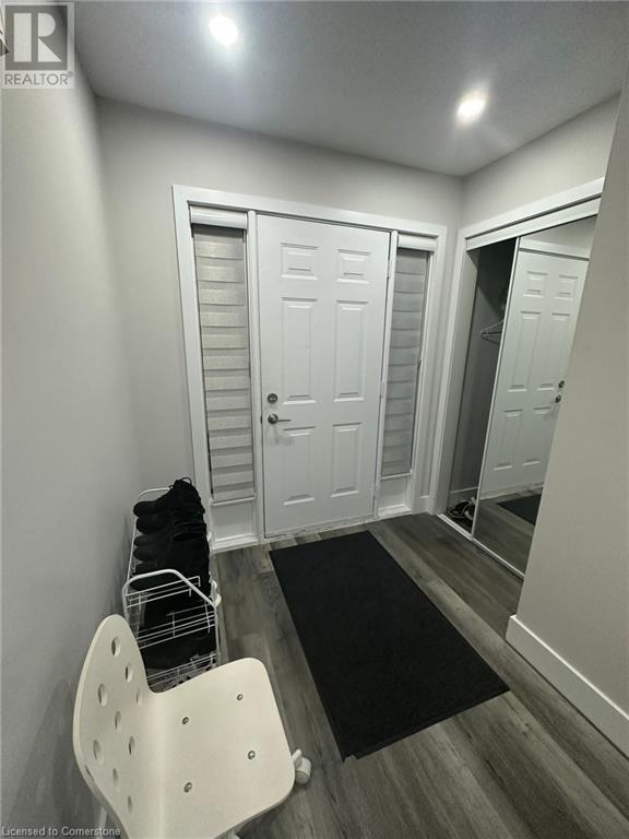 163 Max Becker Dr in Kitchener, ON - Building Photo - Building Photo