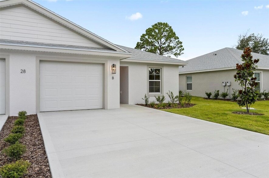 28 Rainstone Ln in Palm Coast, FL - Foto de edificio