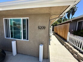 5209 Tipton St in San Diego, CA - Building Photo