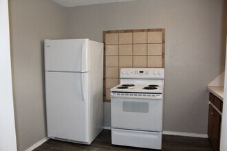 4524 SE 20th St in Del City, OK - Building Photo - Building Photo