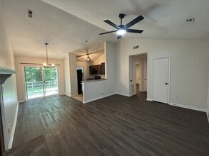 6607 Pineburr Rd in Charlotte, NC - Building Photo - Building Photo