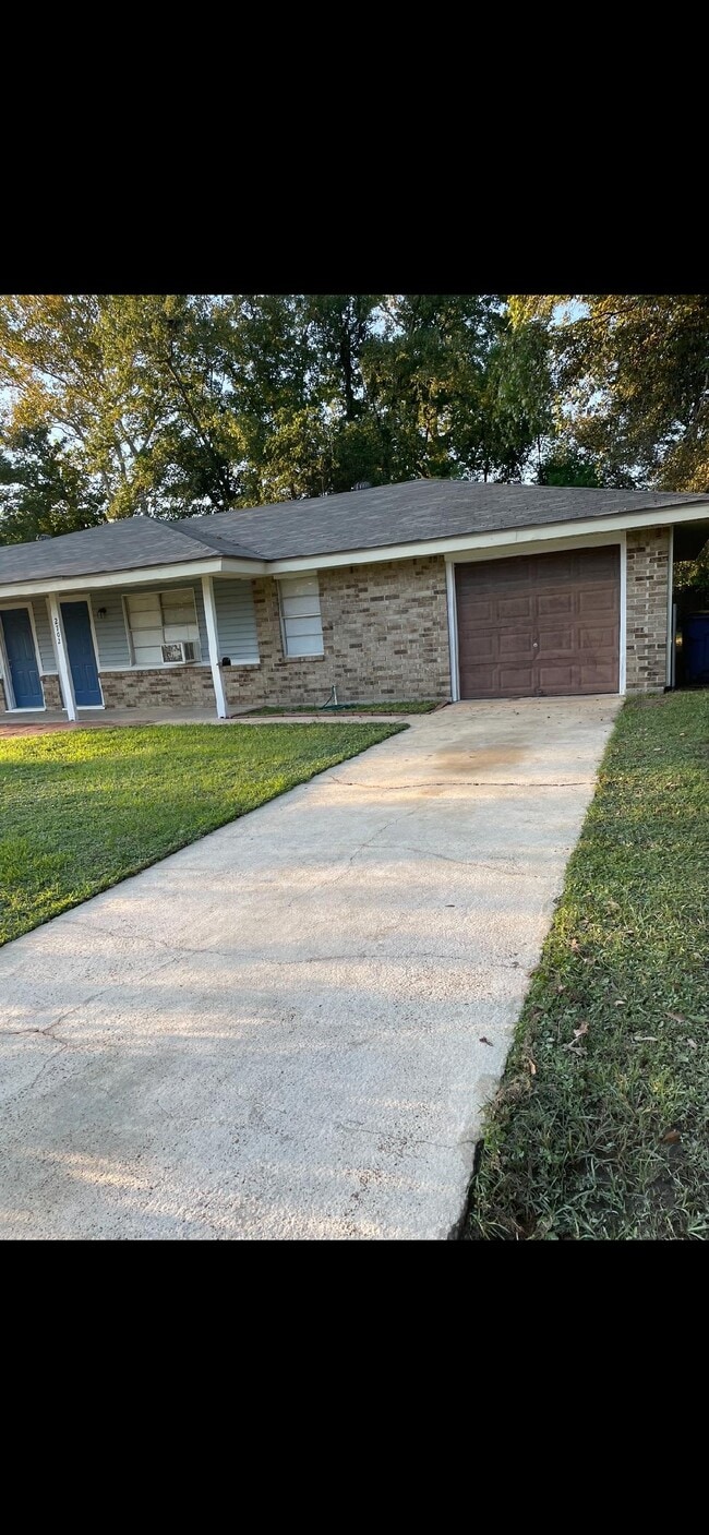 property at 2702 Houston Ave