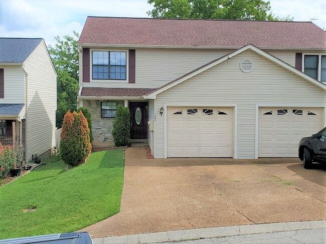 106 Maple Way N in Hendersonville, TN - Building Photo - Building Photo