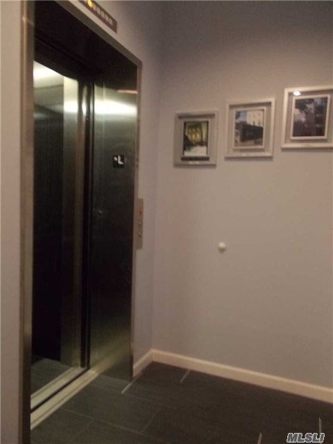 21-70 31st St in Queens, NY - Building Photo - Building Photo