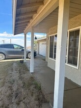 7847 Braceo St in Hesperia, CA - Building Photo - Building Photo