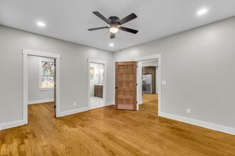 1323 Seiler Ave in Savannah, GA - Foto de edificio - Building Photo