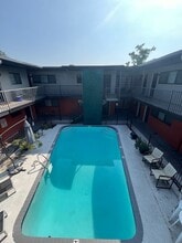 Dream Montrose in Houston, TX - Foto de edificio - Building Photo