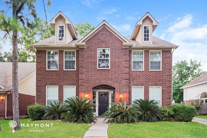 9330 Rodgers Rd in Houston, TX - Building Photo