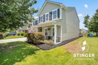 44 Saluda Way in Beaufort, SC - Foto de edificio - Building Photo