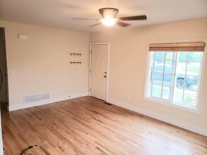 2414 Eaton St, Unit Top Unit in Missoula, MT - Foto de edificio - Building Photo