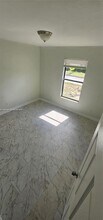 6502 Kenwood Rd in Fort Pierce, FL - Building Photo - Building Photo