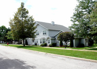 Cornell Lakes in Palatine, IL - Foto de edificio - Building Photo