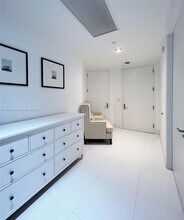 15811 Collins Ave, Unit 15811 Collins Ave # 507 in North Miami Beach, FL - Building Photo - Building Photo