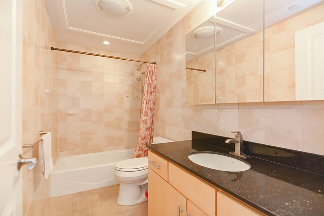 42 Beach St, Unit 6B in Boston, MA - Building Photo - Building Photo