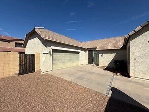 336 N 77th Pl in Mesa, AZ - Building Photo - Building Photo