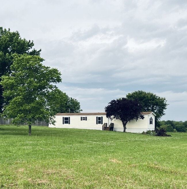 property at 2328 Oak Hill Rd