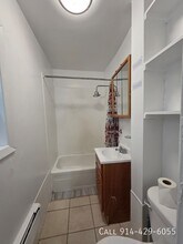 349 Walnut St in Yonkers, NY - Building Photo - Building Photo