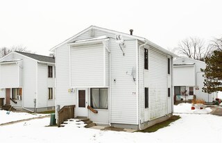 North Maple Estates Apartments