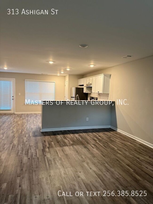 313 Ashigan St in Union City, GA - Building Photo - Building Photo