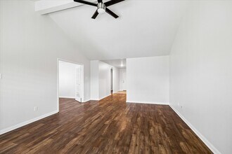 20431 Kittredge Dr in Humble, TX - Building Photo - Building Photo